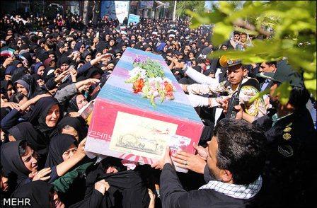 تشییع و خاکسپاری شهدای گمنام در شهر جوین