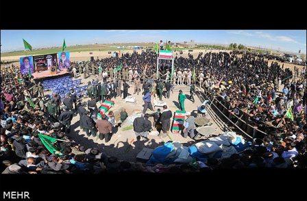 تشییع و خاکسپاری شهدای گمنام در شهر جوین