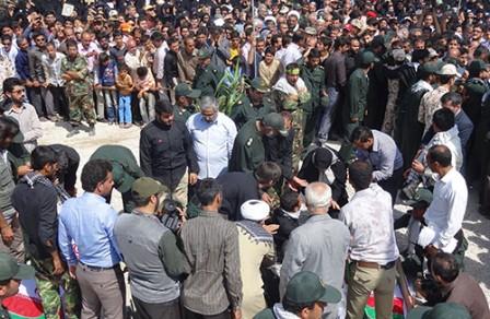 تشییع و خاکسپاری شهدای گمنام در اهرم تنگستان