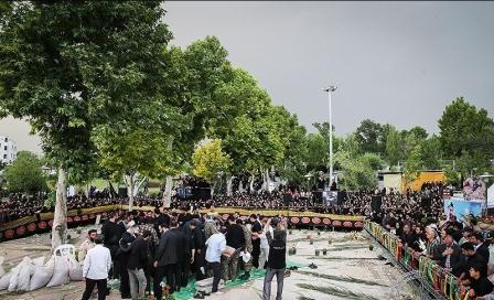 تشییع و خاکسپاری سه شهید گمنام در بوستان پلیس