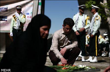 گرامیداشت هشت شهید گمنام تپه نور الشهدا