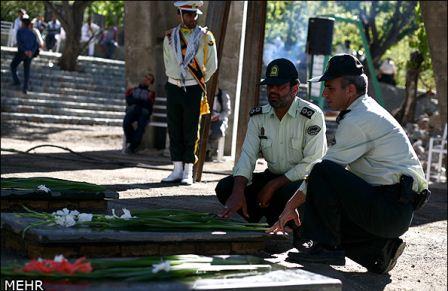 گرامیداشت هشت شهید گمنام تپه نور الشهدا