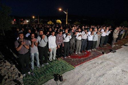 مراسم استقبال از ماه مبارک رمضان در جوار مزار شهدای گمنام تپه نورالشهدا قزوین