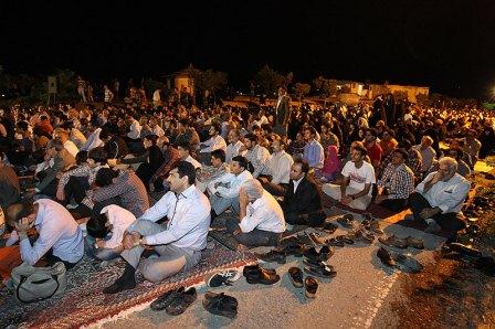 مراسم استقبال از ماه مبارک رمضان در جوار مزار شهدای گمنام تپه نورالشهدا قزوین