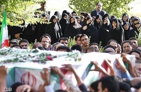 مراسم تشییع شهدای گمنام در شهر اصفهان