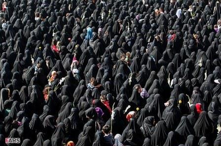 تشییع و خاکسپاری دو شهید گمنام در شهر اقبالیه قزوین