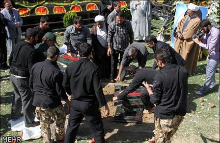 تشییع و خاکسپاری دو شهید گمنام در بوستان پرواز تهران