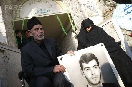 حضور خانواده شهید ابوطالبی در کهف الشهدا