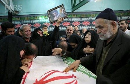 احراز هویت شهید محمد منتظری در معراج الشهدا با حضور خانواده شهید