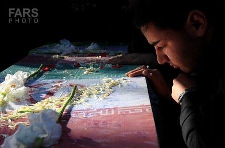 تشییع و خاکسپاری دو شهید گمنام در دانشکده فنی دختران ولی عصر(عج)