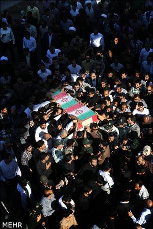 تشییع و تدفین شهدای گمنام در بندر عباس