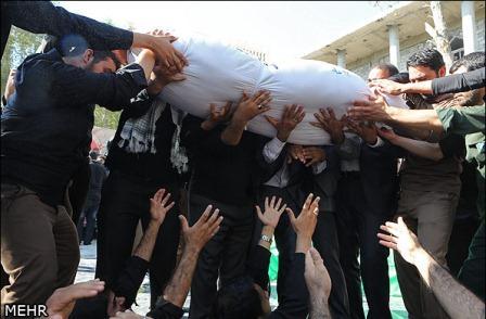 تشییع و تدفین شهدای گمنام در بندر عباس