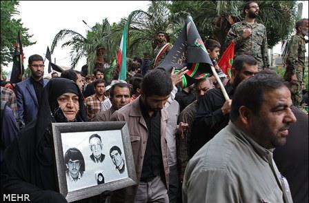 تشییع و خاکسپاری شهدای گمنام در بوستان نارنج تهران