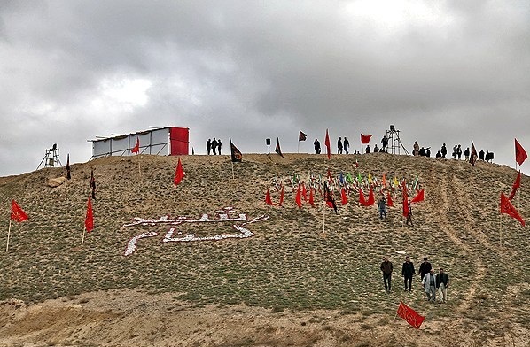 مراسم تشییع و خاکسپاری3 شهید گمنام در اردبیل