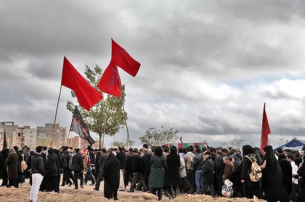 مراسم تشییع و خاکسپاری3 شهید گمنام در اردبیل