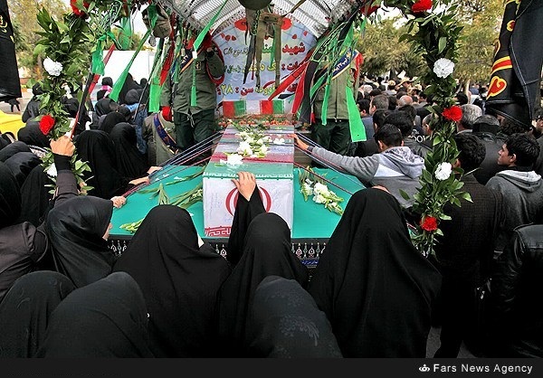 مراسم تشییع و خاکسپاری3 شهید گمنام در اردبیل
