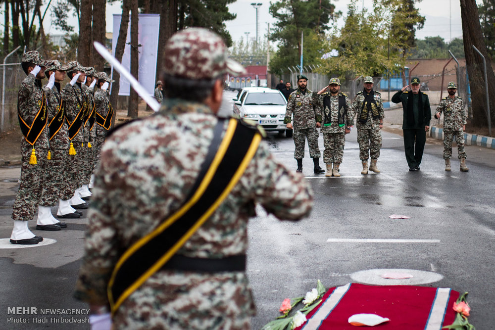 تشییع پیکر دو شهید گمنام در قرارگاه پدافند هوایی