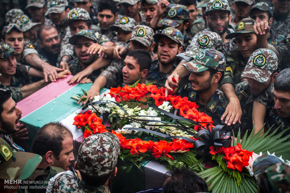 تشییع پیکر دو شهید گمنام در قرارگاه پدافند هوایی