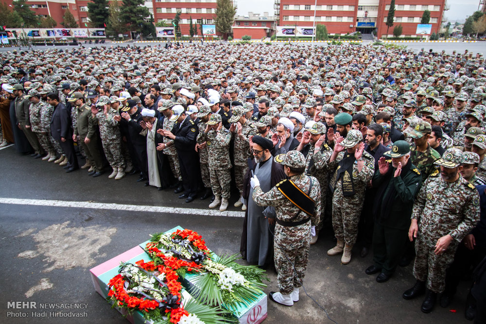 تشییع پیکر دو شهید گمنام در قرارگاه پدافند هوایی