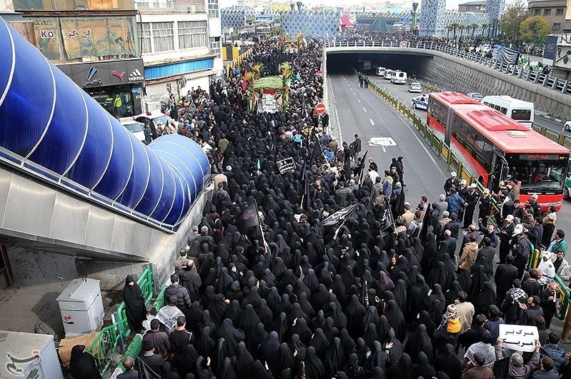 تشییع شهدای گمنام در روز عاشورا