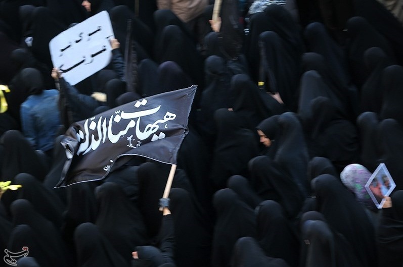 تشییع شهدای گمنام در روز عاشورا
