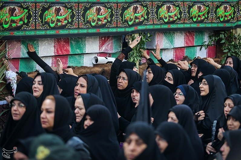 تشییع شهدای گمنام در روز عاشورا