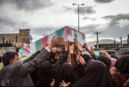 تشییع دو شهید گمنام در شهر ایذه